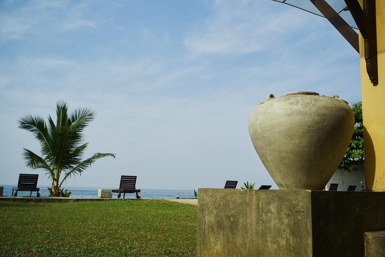 Amanda Beach Villas Unawatuna Esterno foto