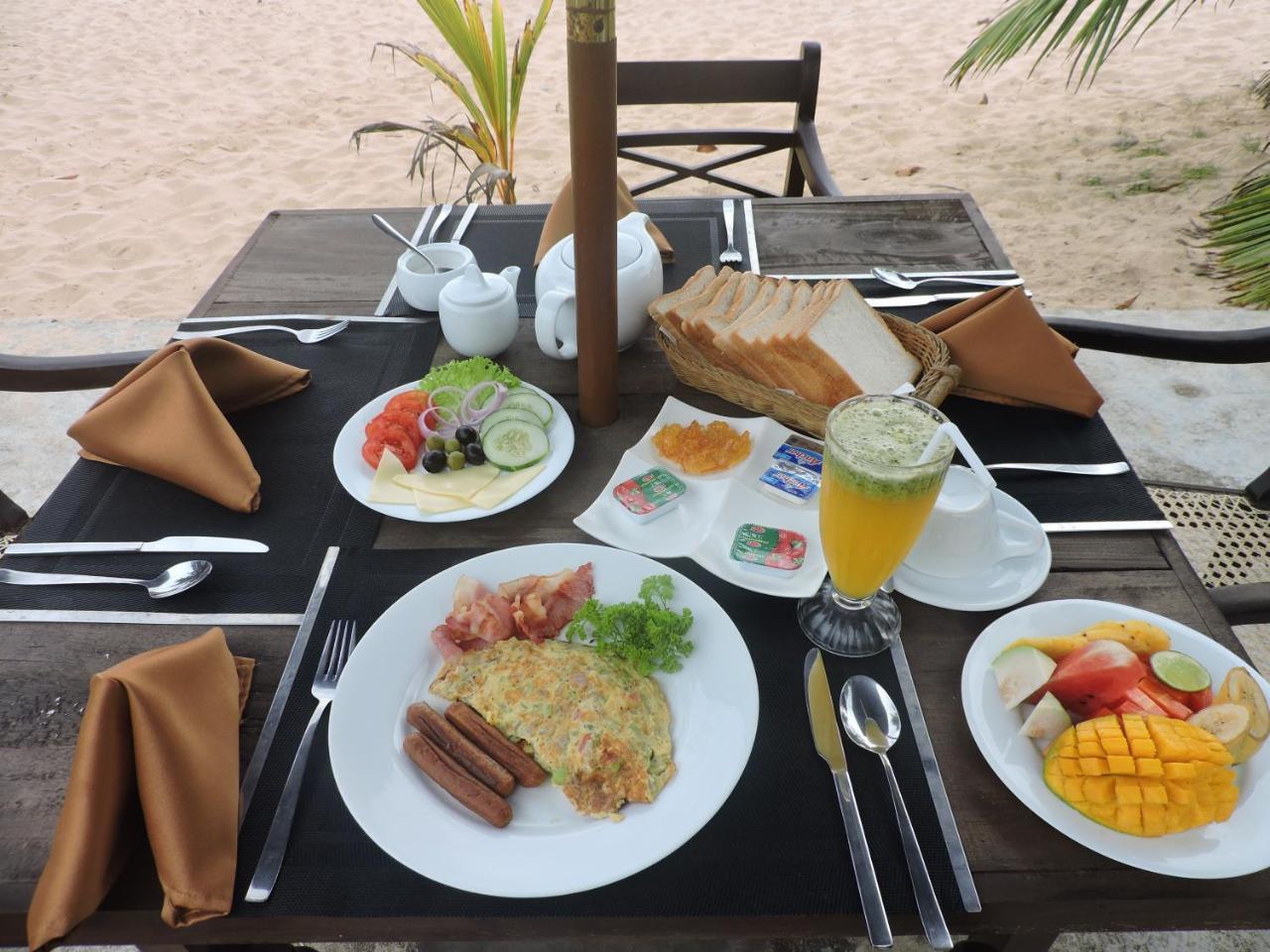 Amanda Beach Villas Unawatuna Esterno foto